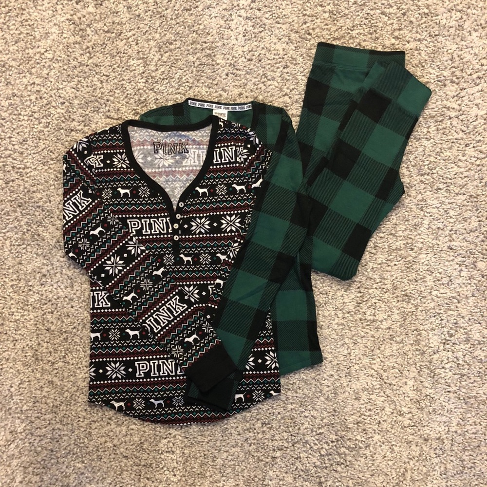 Pink Christmas PJ Set❤️💚